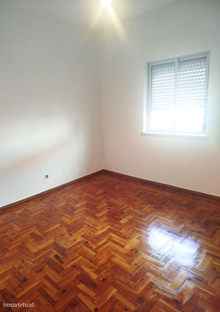 MORADIA T2, SOBREDA DA CAPARICA - Grande imagem: 5/9