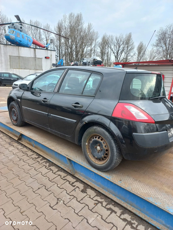 Renault Megane 2 na części. - 11