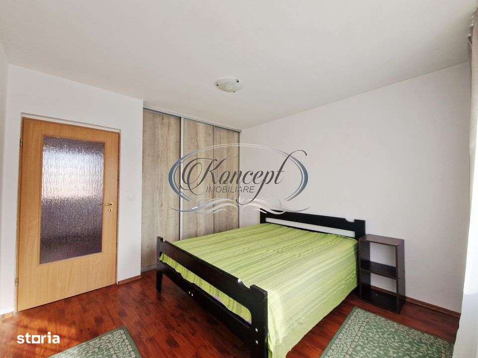 Casa moderna cu mansarda si curte comuna in zona Campului-7