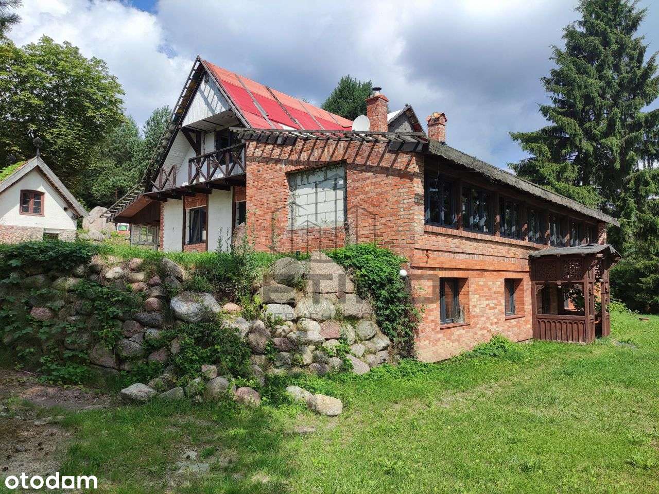 Bajkowe siedlisko z linią brzegową - Warmia i Mazu-6