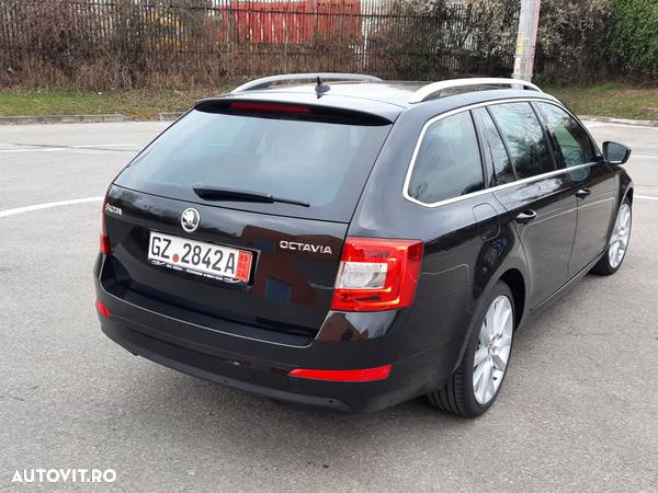 Skoda Octavia 2.0 TDI DSG Premium Edition - 6