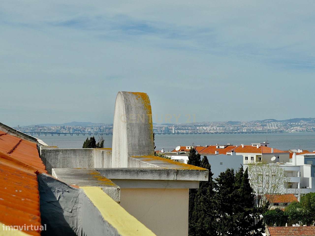 Apartamento Duplex T4 de Prestígio com Vista Rio | Alcochete-26