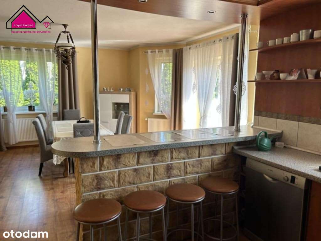 Przestronny dom na dużej działce-4