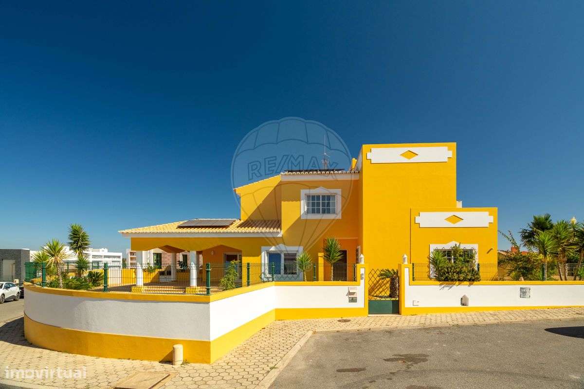 Moradia T5 para venda - Grande imagem: 2/50