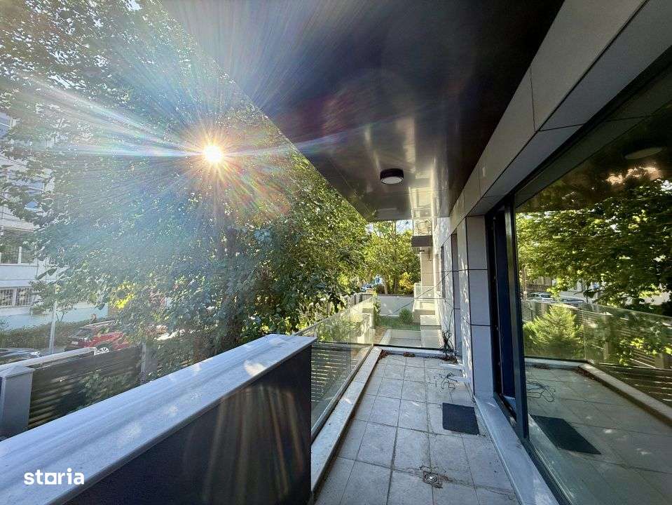 Unirii, apartament boem, cu terasa spre Est-0