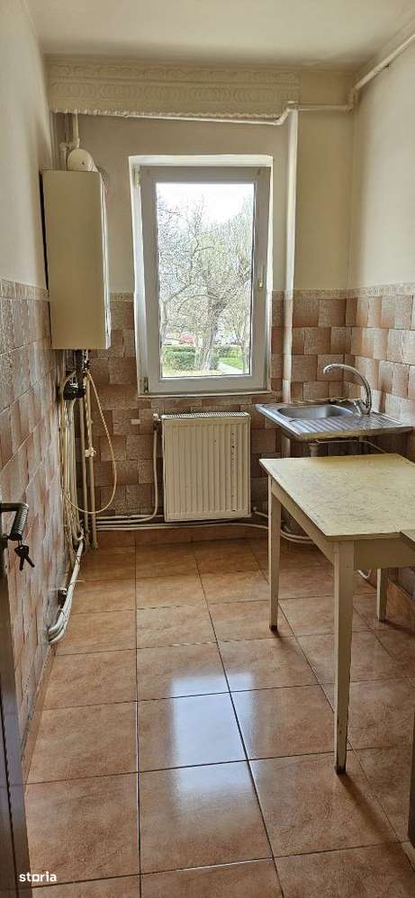 2 camere semidecomandat zona Milcov - Imagine principală: 4/10