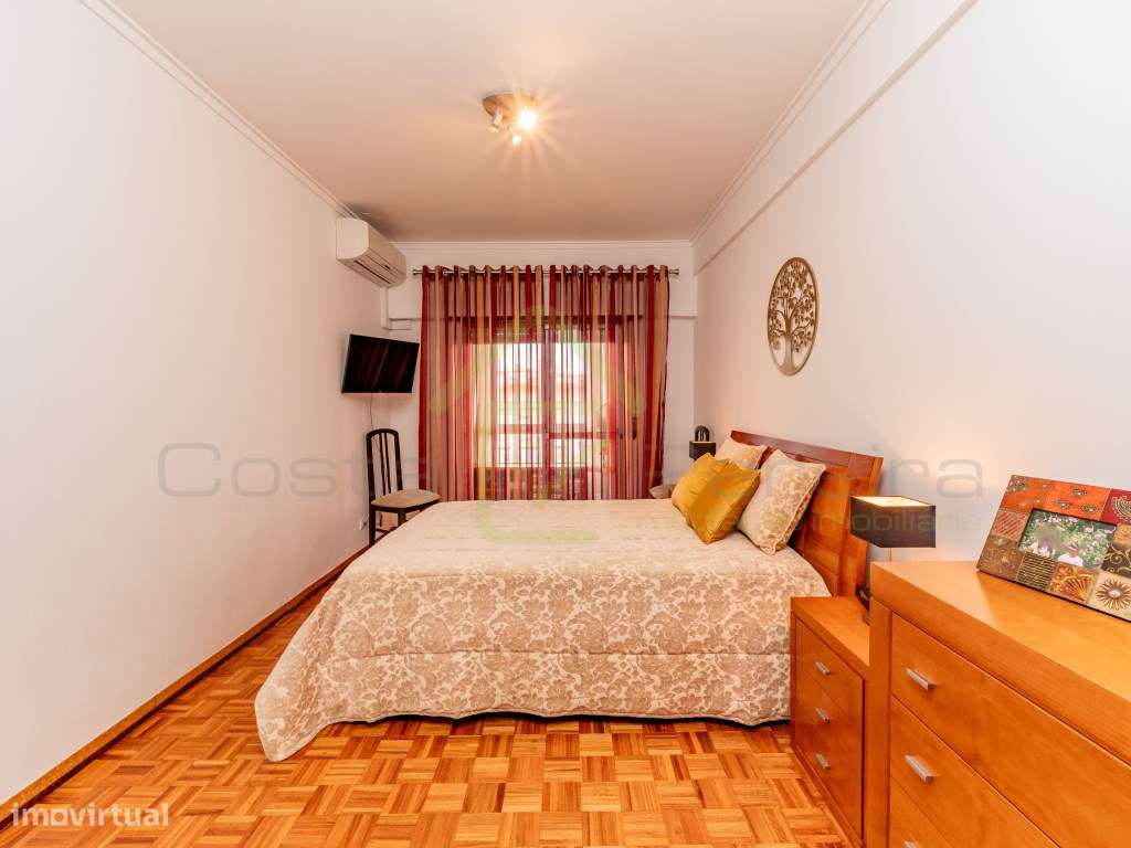 Apartamento T3 com boas áreas e óptima exposição solar-15