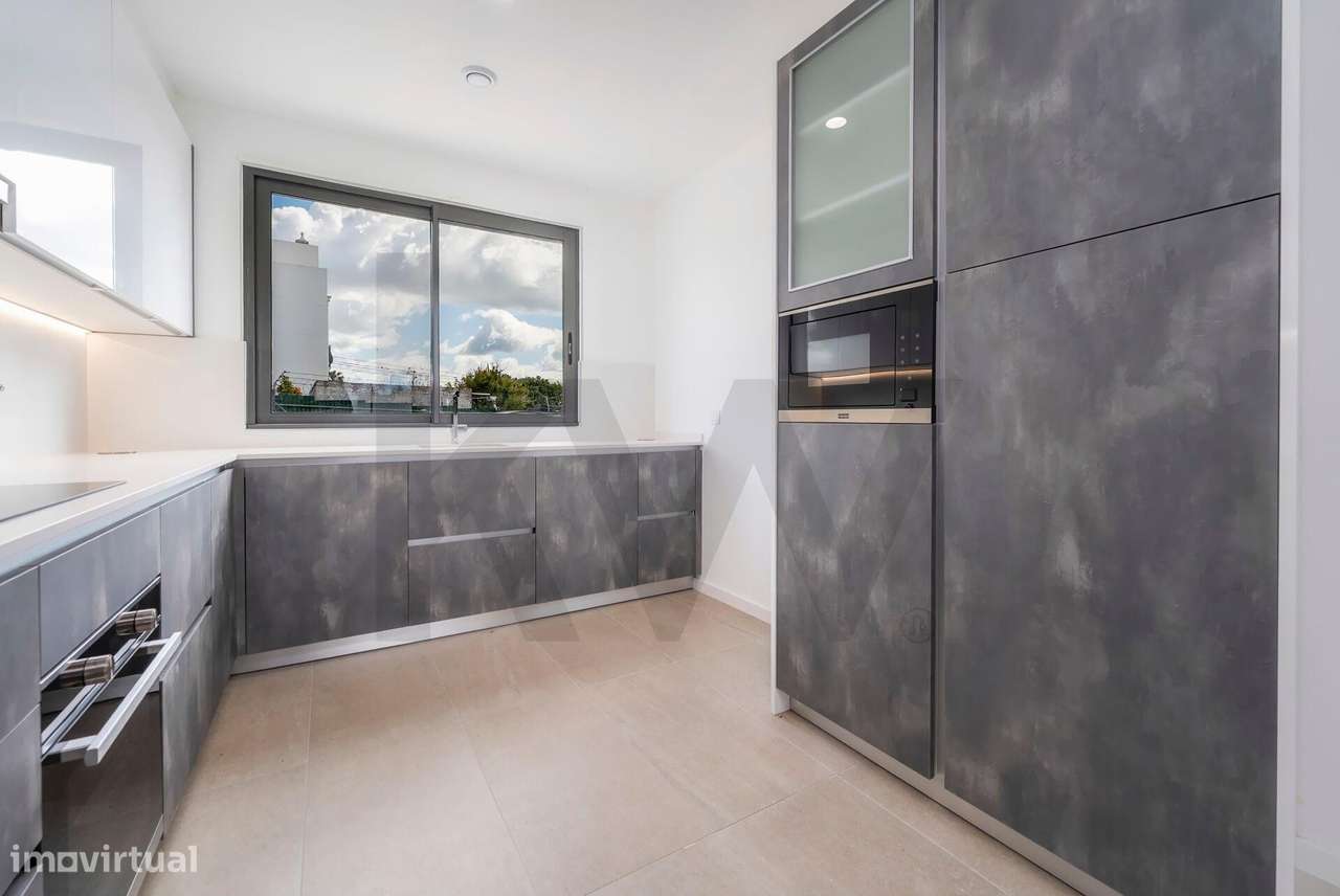 Moradia V3 nova localizada na carismática Vila piscatória da Fuzeta - Grande imagem: 4/26