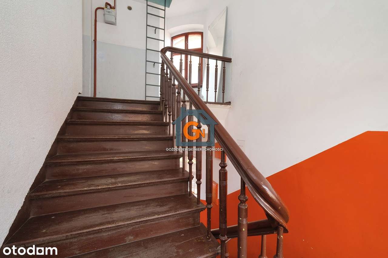 Sprzedam mieszkanie o pow. 71 m2 Legnica ul. Poselska 1.-10