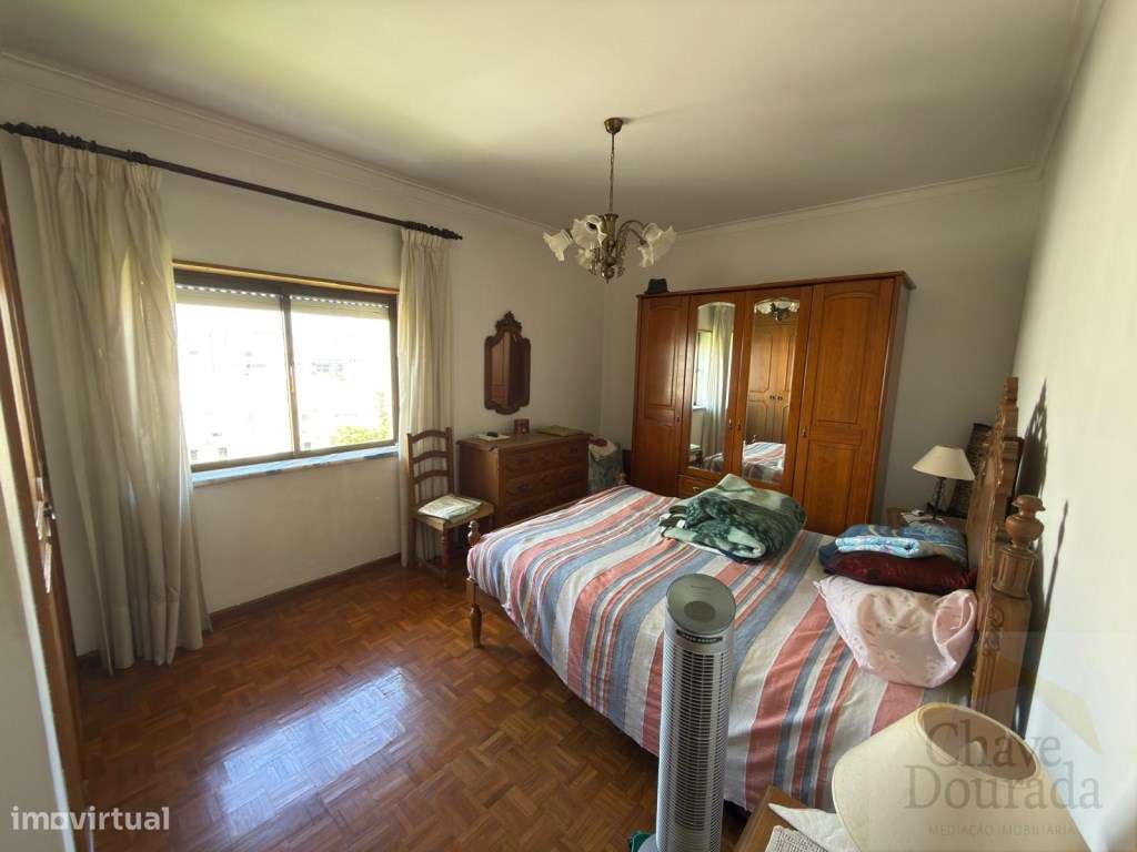 Fantástico apartamento T3 com sótão, na Av. Fernando Namora, com bo...-8
