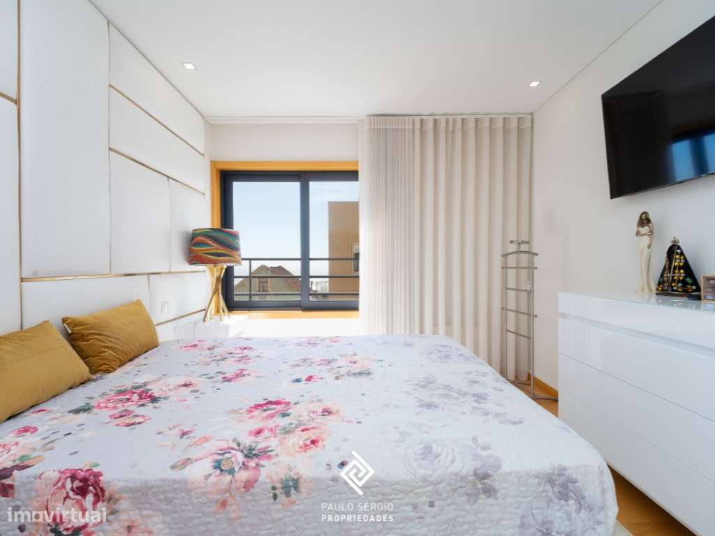 Apartamento T2 Duplex em Espinho-15