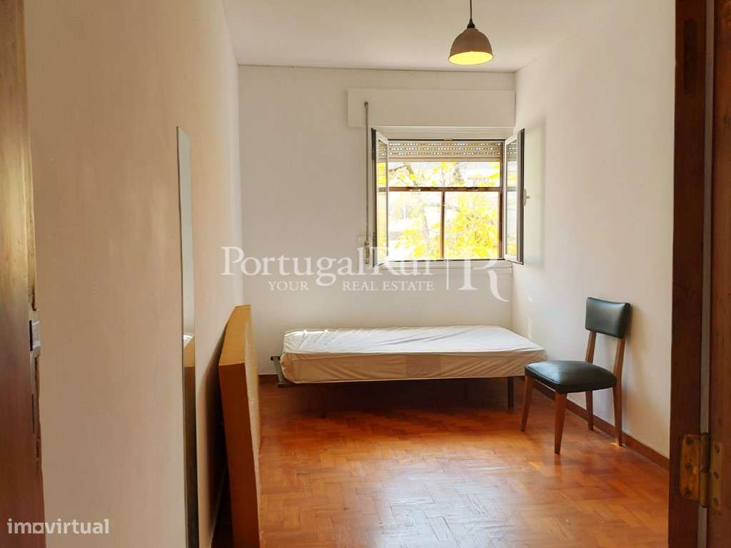 Apartamento T3 projecto Fernando Távora em Ramalde-16