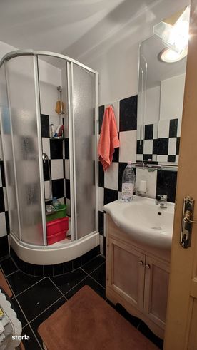De vanzare apartament 3 camere,decomandat,etajul2 Dorobanti-18