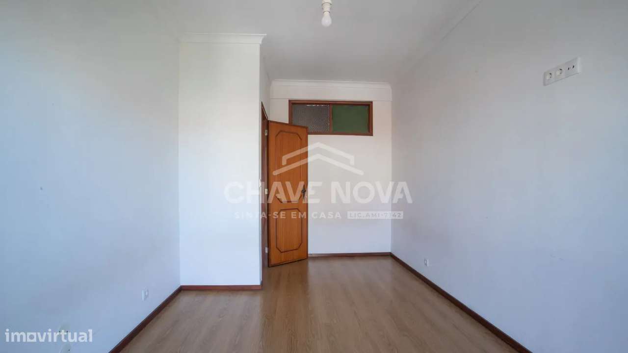 T2 com varanda e 2 casas de banho em Gaia-6