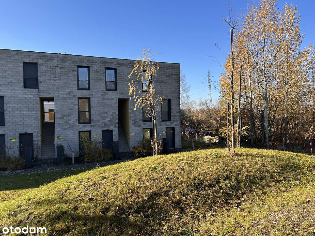 Unikatowa oferta. 3 kondygnacyjne z balkonem i ogródkiem-14