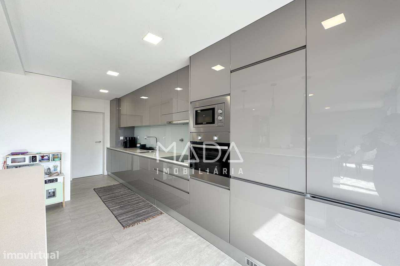 Apart. de luxo T3 (último piso) c/vistas p/Castelo de Guimarães-8