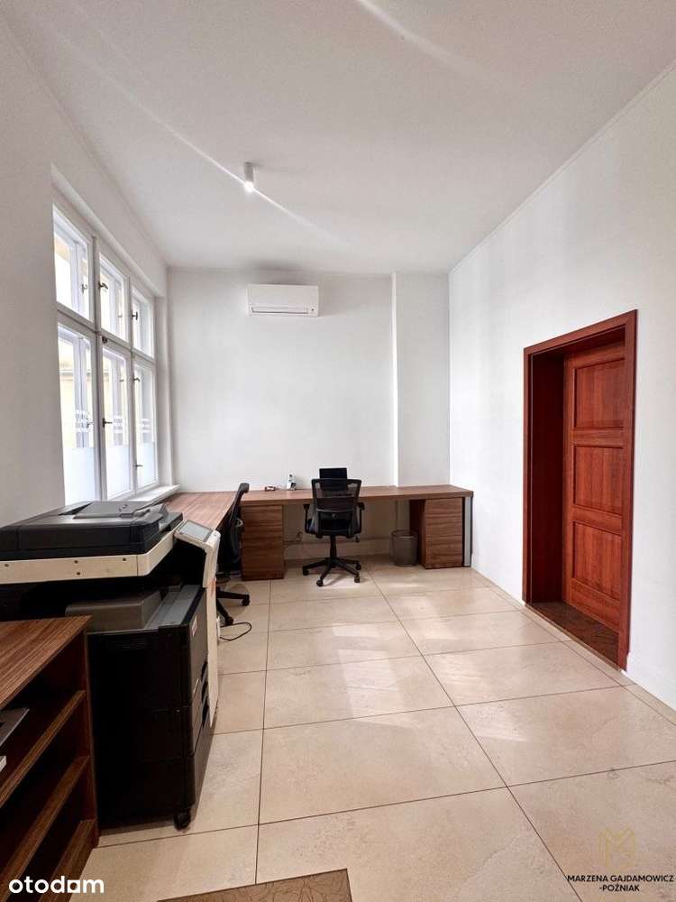 Lokal ścisłe centrum - deptak, blisko Sądu-10