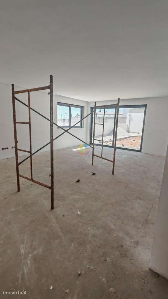 Moradia Geminada T3 Santa Maria de Lamas-19