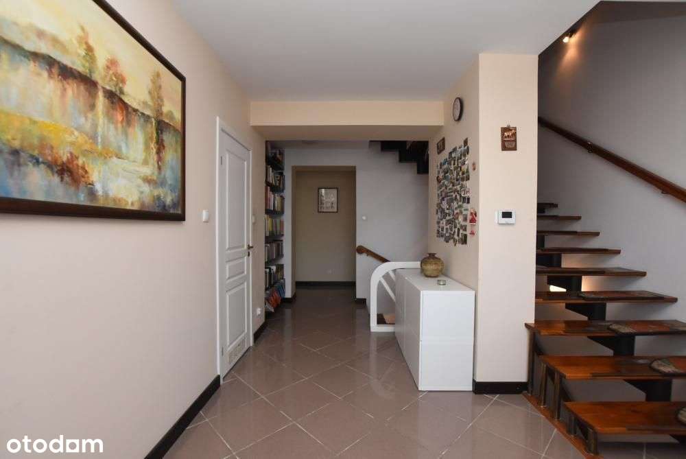 Środkowy szeregowiec 5pok.+garaż GRUNWALD Marcelin Os.Poetów Leśmiana-16