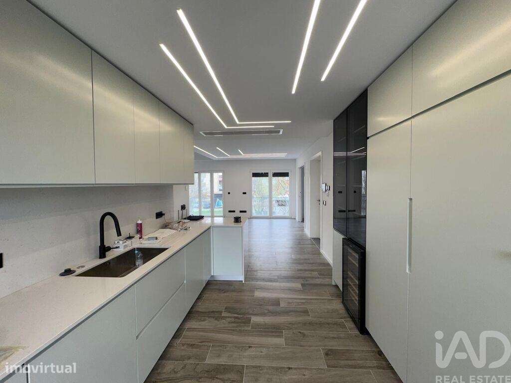 Apartamento T4 em Santa Iria de Azoia, São João da Talha e Bobadela de - Grande imagem: 4/30