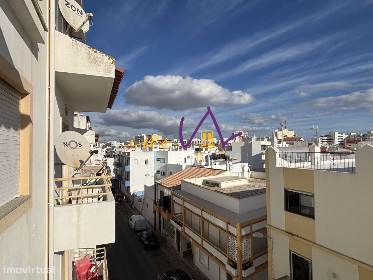 Apartamento T2 com parqueamento em Armação de Pêra-7