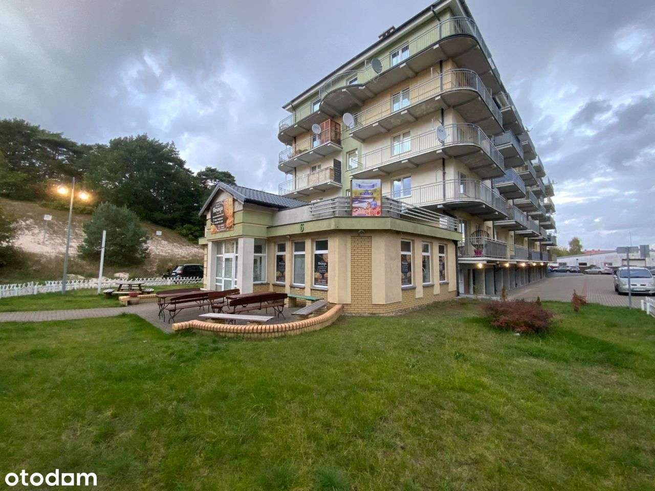 Atrakcyjny lokal użytkowy blisko morza!-2