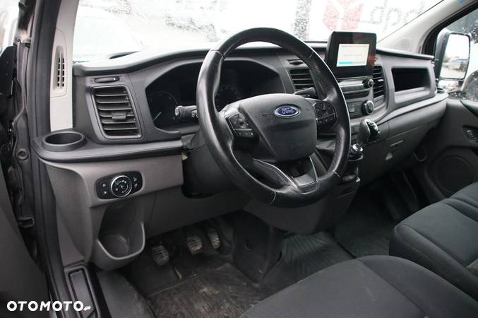 Ford TRANSIT CUSTOM - 9