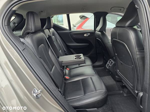 Volvo XC 40 - 7