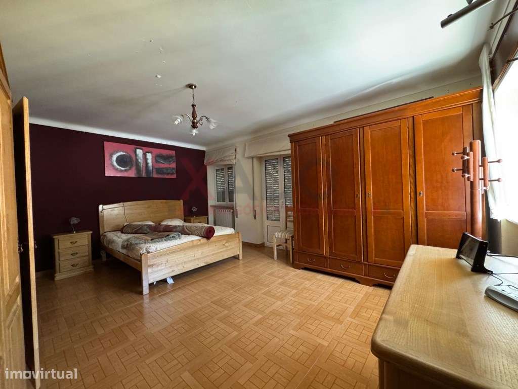 Moradia com Negócio Incluído na Serra da Estrela - Oportunidade Úni...-11