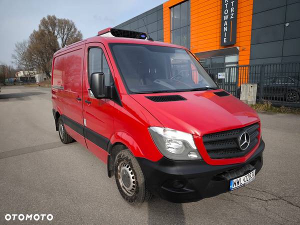 Mercedes-Benz Sprinter - 1