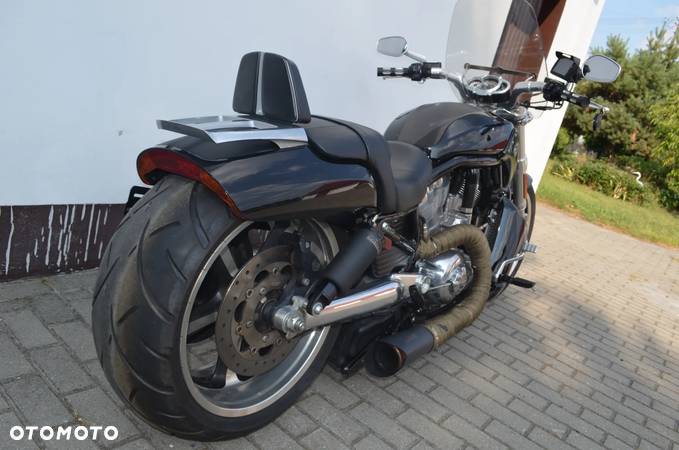 Harley-Davidson V-Rod Muscle - 24