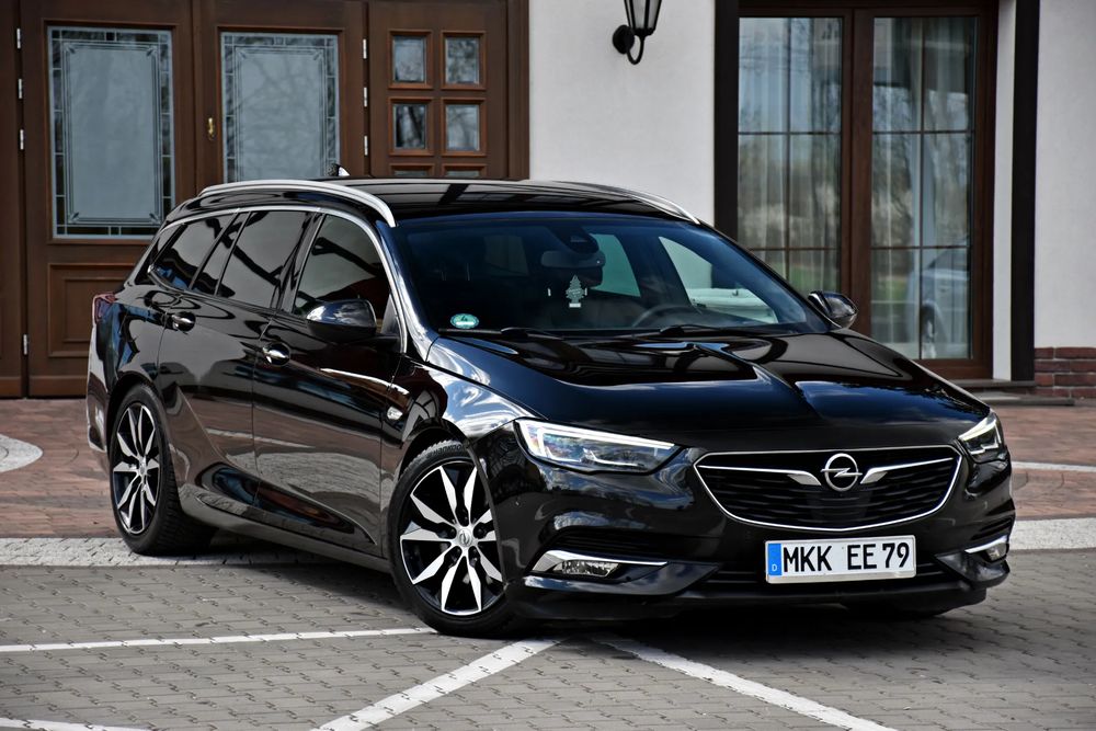 Opel Insignia B 2.0 BiTrb D 4x4 Automatik Exclusive 2017