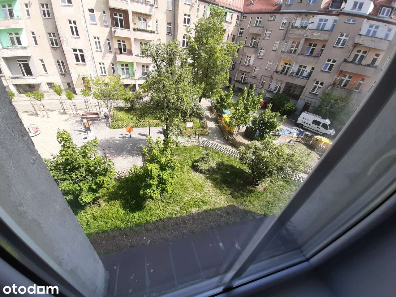 Plac Grunwaldzki - kawalerka z osobną kuchnią-11