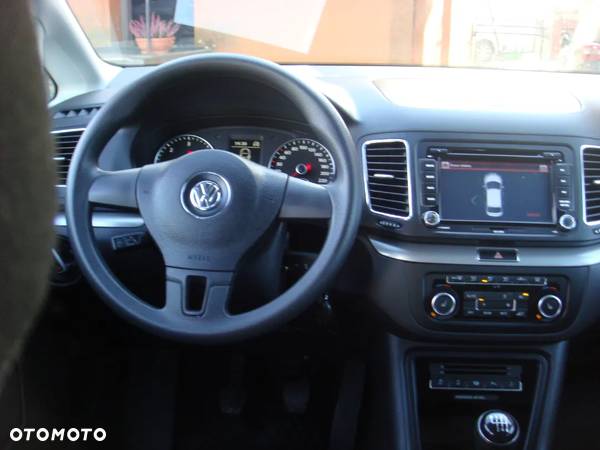 Volkswagen Sharan - 12