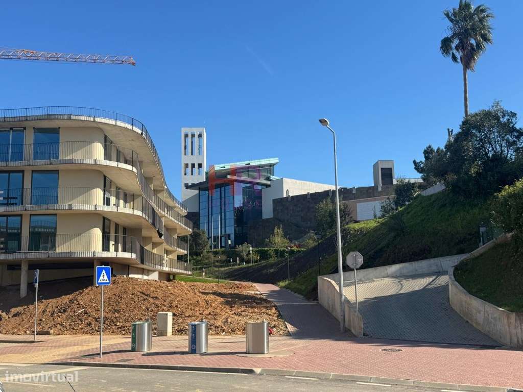 Apartamento T1 Novo com Varandas e Vistas Deslumbrantes em Coimbra.-6