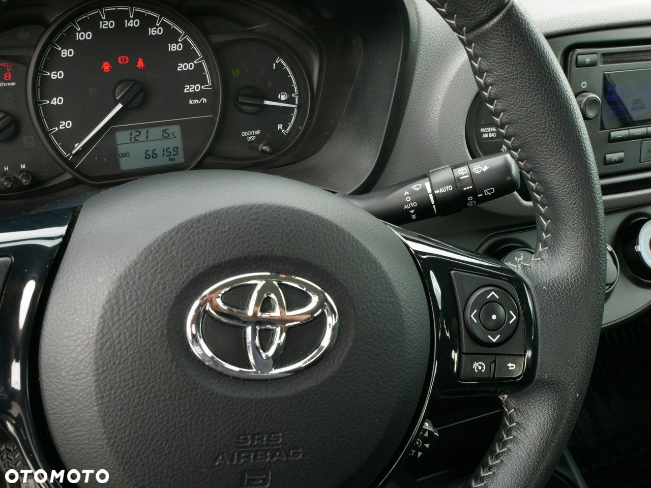 Toyota Yaris 1.5 Life - 15