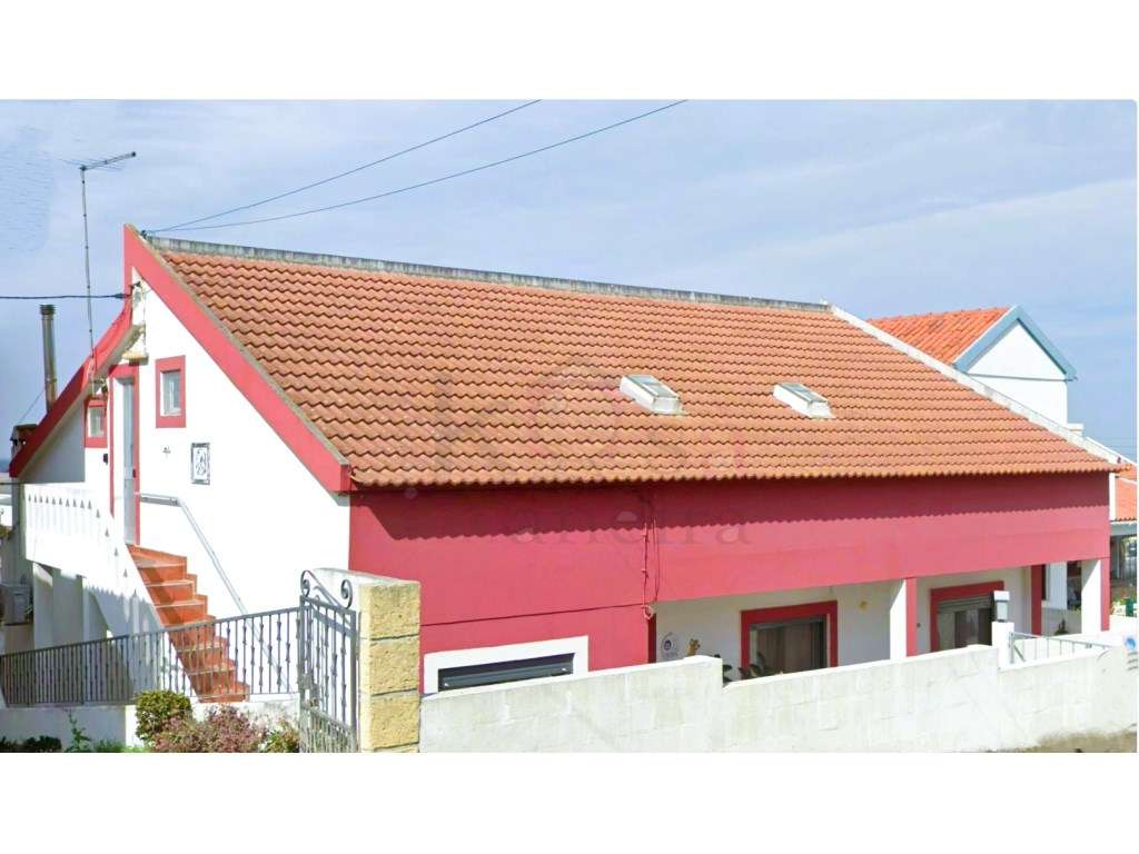 Moradia T3 de Excelência com Suíte, Jardim e Sótão Aproveitado - Pr...-16