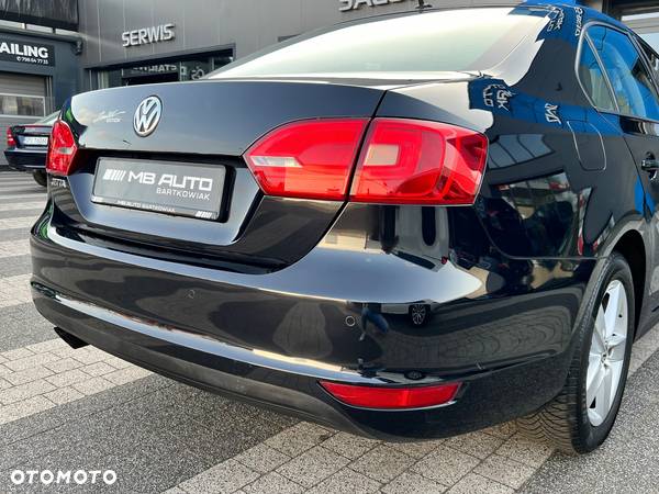 Volkswagen Jetta 1.4 TSI Comfortline - 15