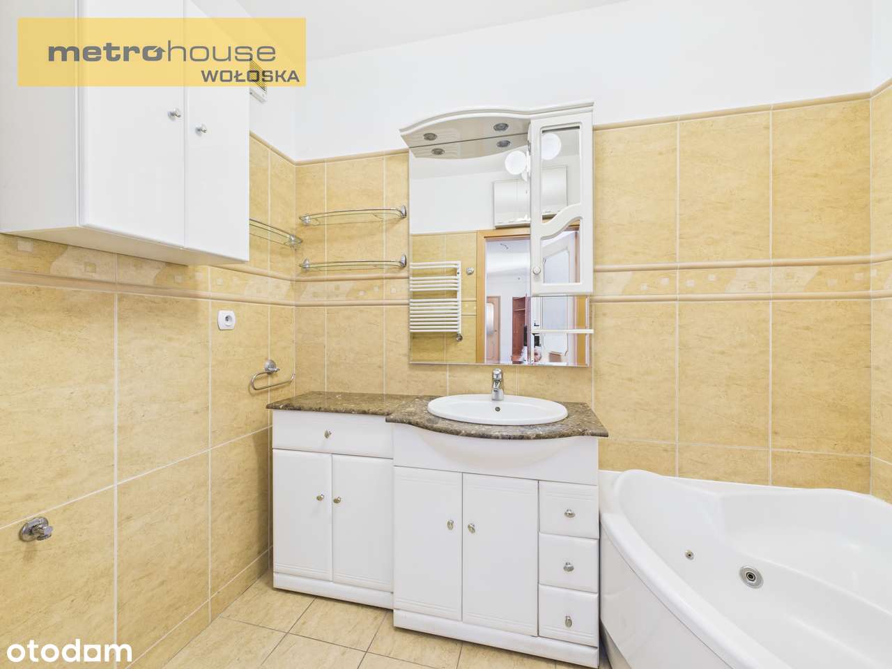 4 pokoje z balkonem, miejscem parkingowym i komórką lokatorską-15