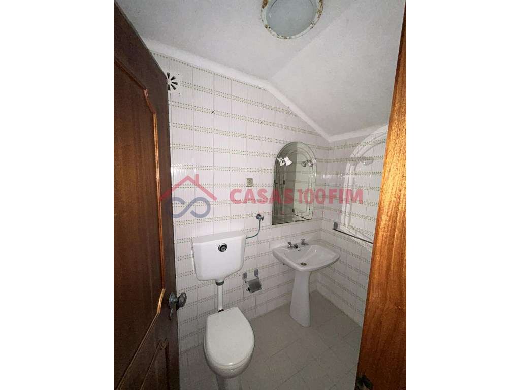 Apartamento T2 + 1-7