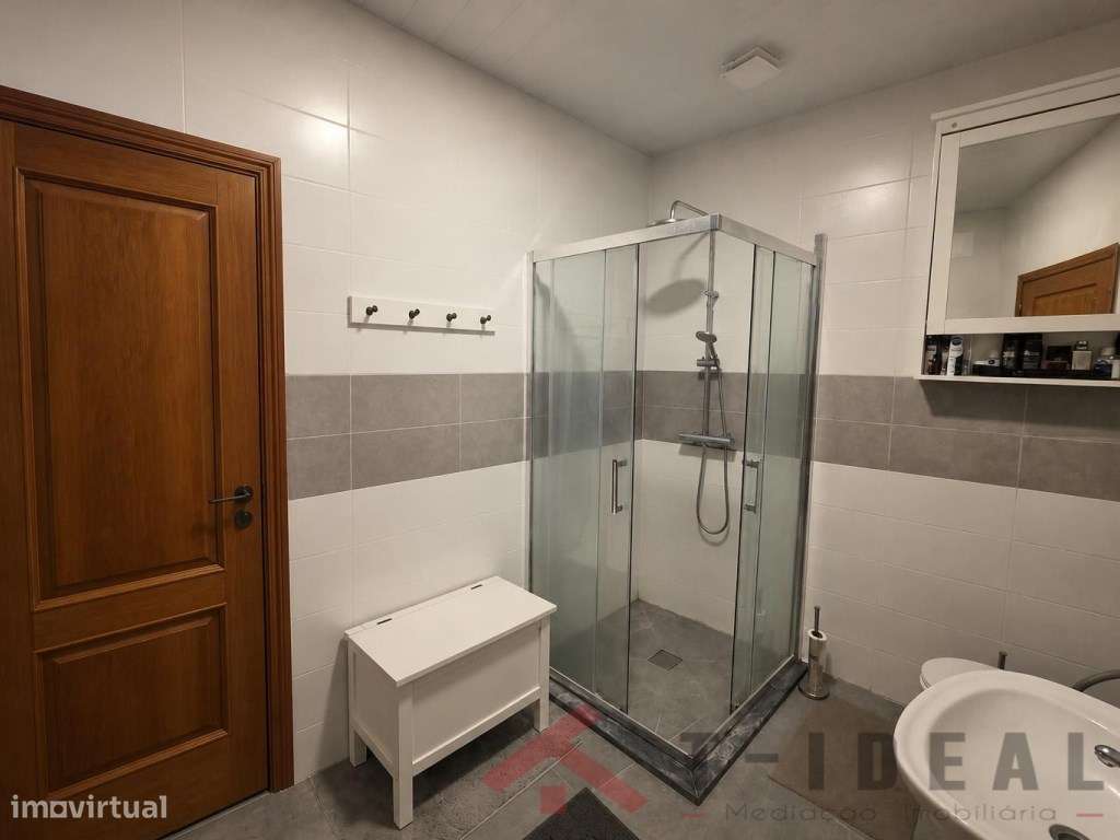 Apartamento T1 remodelado próximo das praias-8