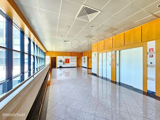 Escritórios com 780 m² na Quinta da Beloura-10