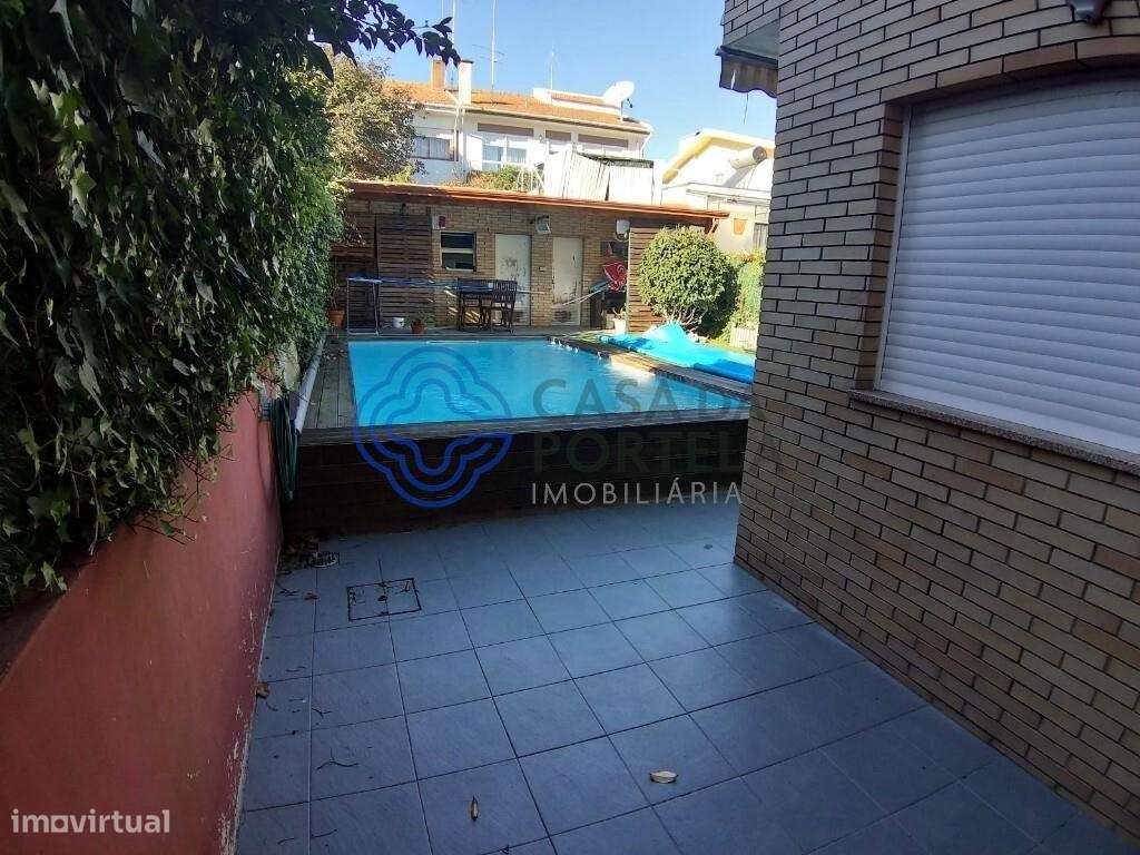 Moradia T3 com piscina exterior, também de realçar o certificado energ - Grande imagem: 5/29