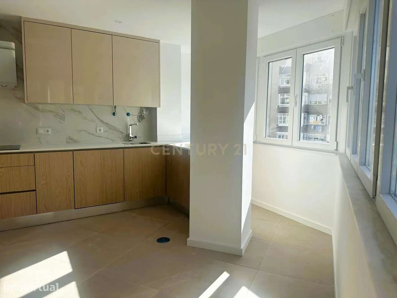 T3 TOTALMENTE REMODELADO, COM PARQUEAMENTO, NO CENTRO DO LUMIAR - Grande imagem: 5/24