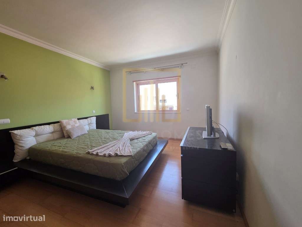 Moradia T5 com piscina + Apartamento T3, em centro de Lagoa (Algarve)-31