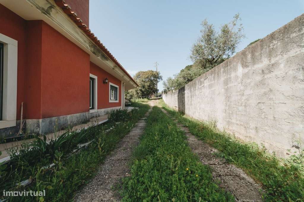 Moradia T7 isolada, com 5 suítes e vistas deslumbrantes-46