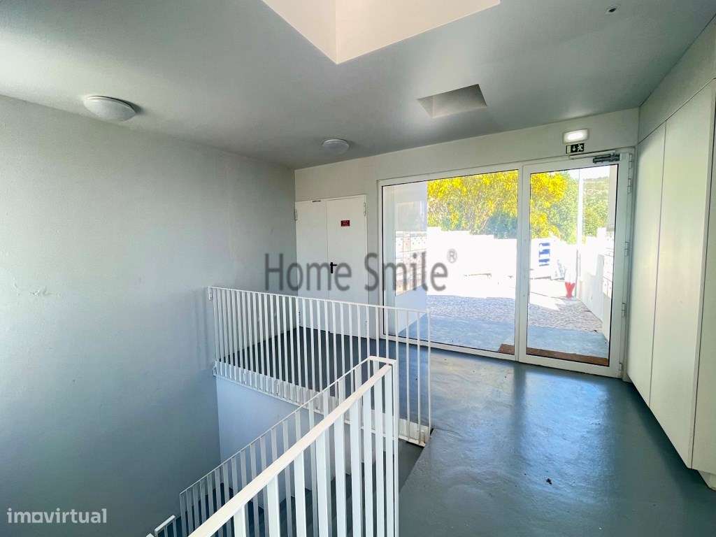 T1+1 . JARDIM PRIVADO. PISCINA . VISTA MAR-29