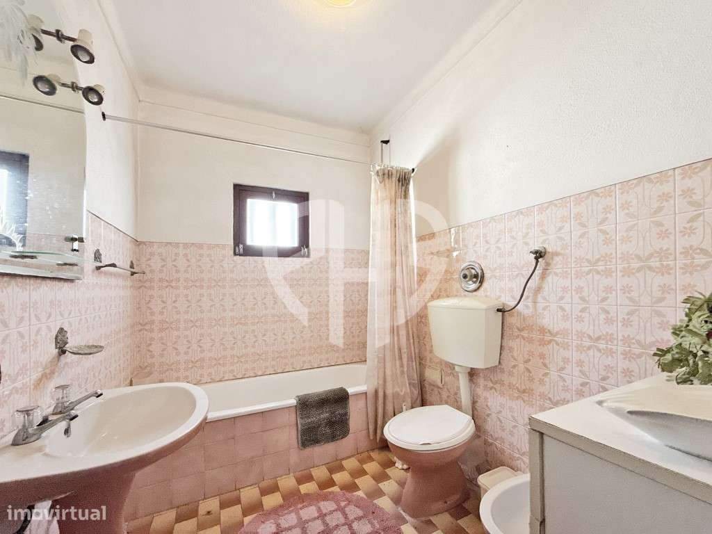 Moradia P/Recuperar Terreno 980m2 // Gáfete - Crato-26