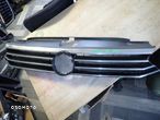 VOLKSWAGEN PASSAT B8 ATRAPA GRILL 3G0853653 3G0853651 - 1