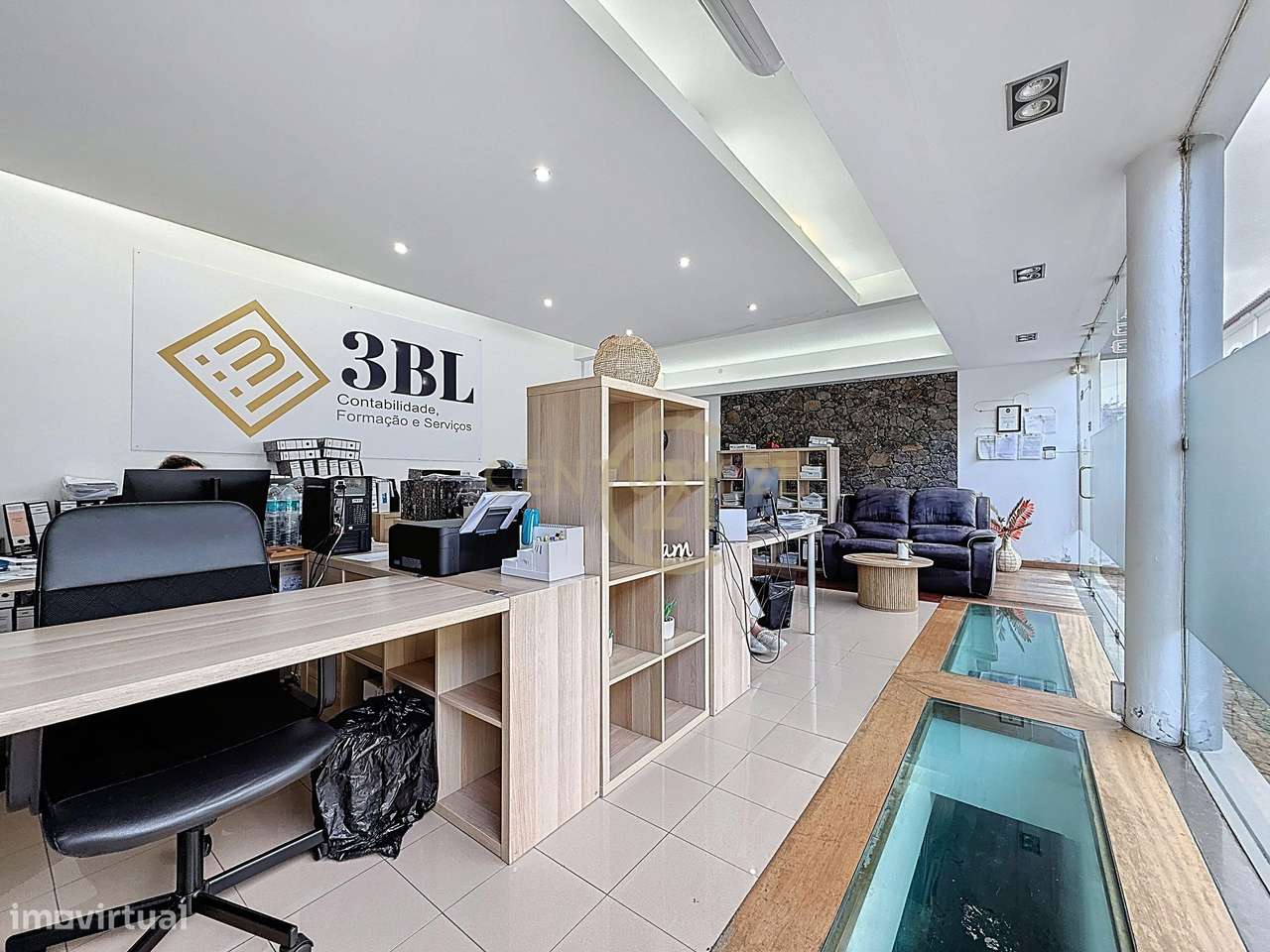 Moradia de Elevada Qualidade no Coração da Praia da Vitória – Vista Ba-37